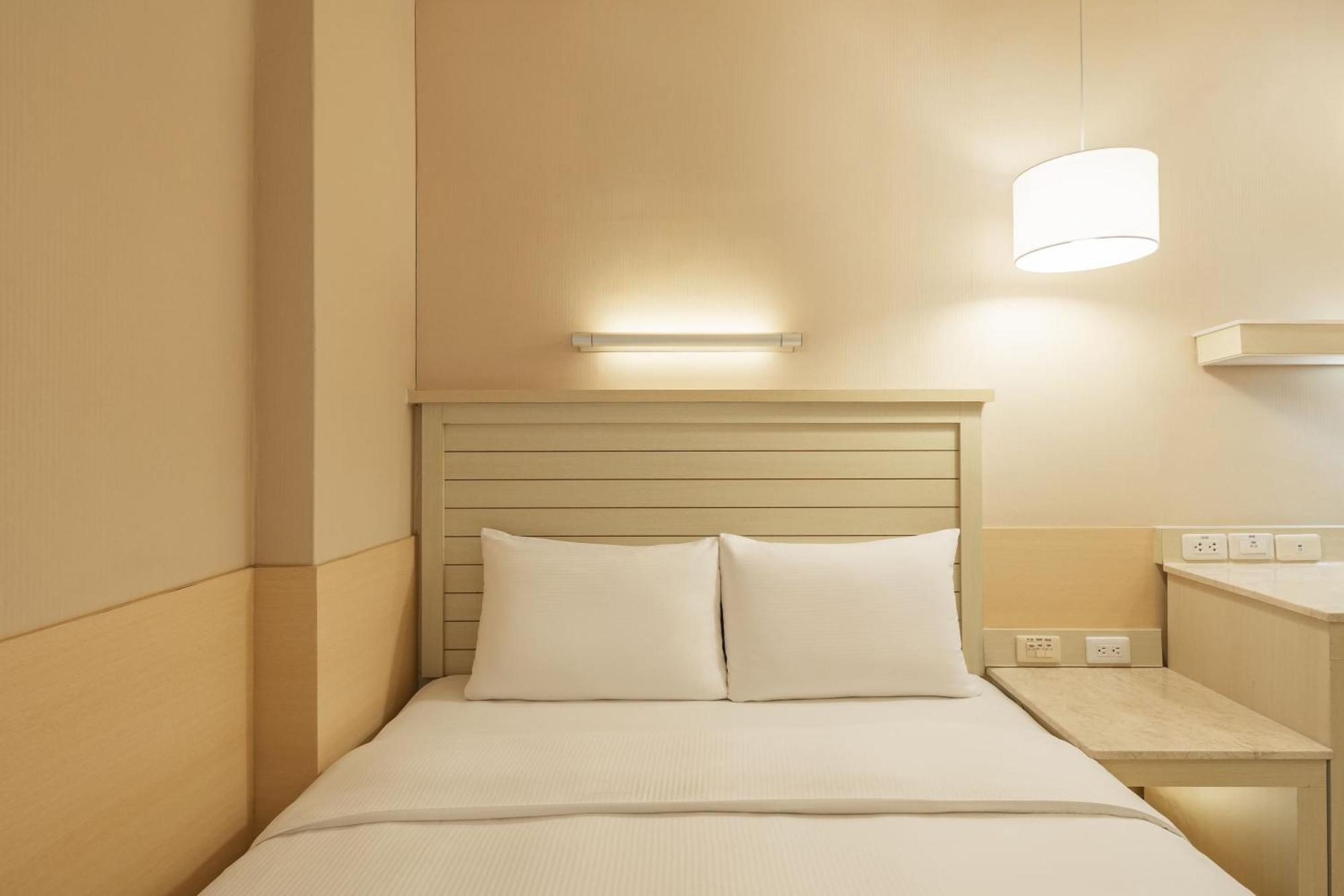 Kindness Hotel - Jhong Jheng Kaohsiung Room photo